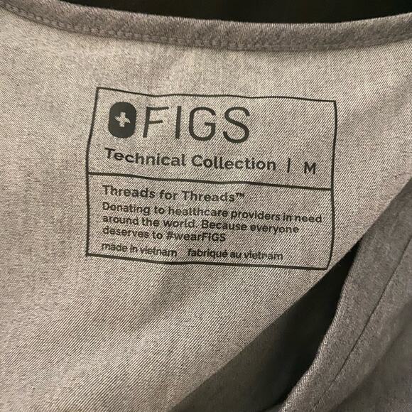 FIGS Technical Collection FW1000 Scrub Top Short Sleeve v-neck Grey Size Medium - Picture 7 of 12